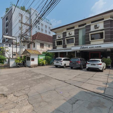 Urbanview Hotel Sakura Bandung Exterior photo